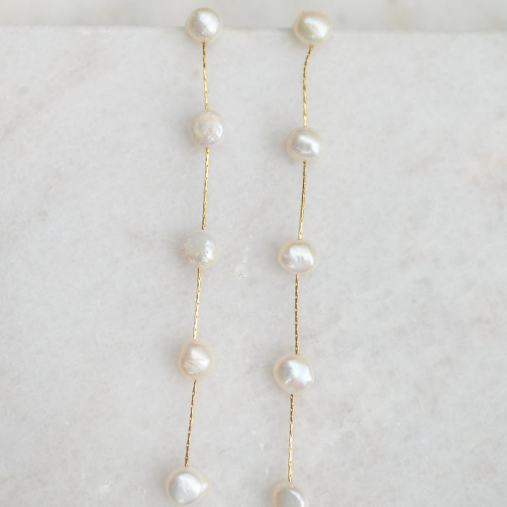 “Nikki” στυλάτα μακριά σκουλαρίκια, από ασήμι 925 επιχρυσωμένο και μαργαριτάρια του γλυκού νερού! - Image 2