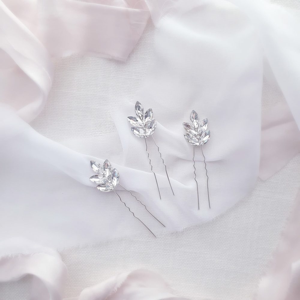 “Blossom” set of 3 crystal hair pins! - Image 3