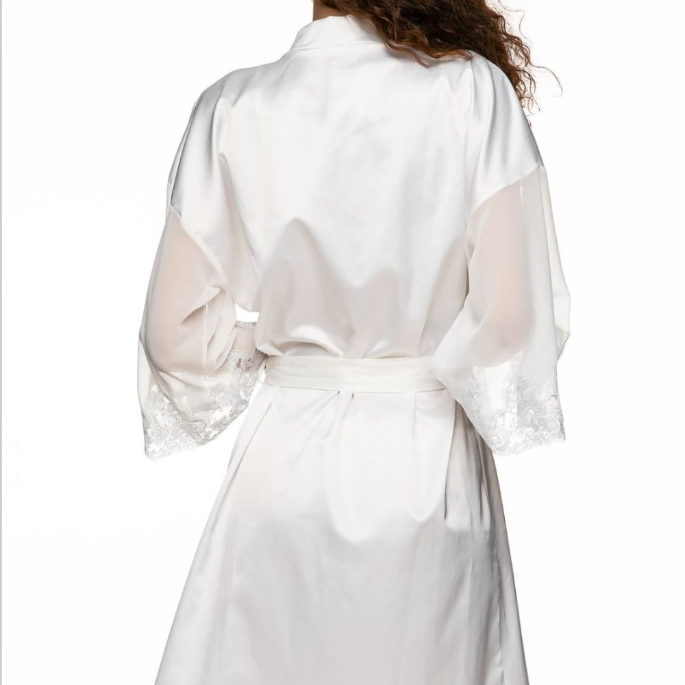 Νυφική σατέν ρόμπα , με διαφάνεια και κέντημα στα μανίκια του! - Image 2