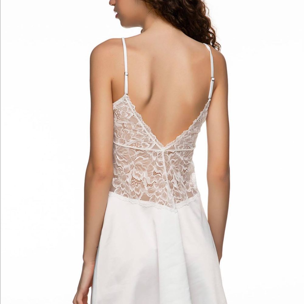 Θηλυκό σατέν νυχτικάκι με ελαστική δαντέλα στο στήθος και στην πλάτη! - Image 2