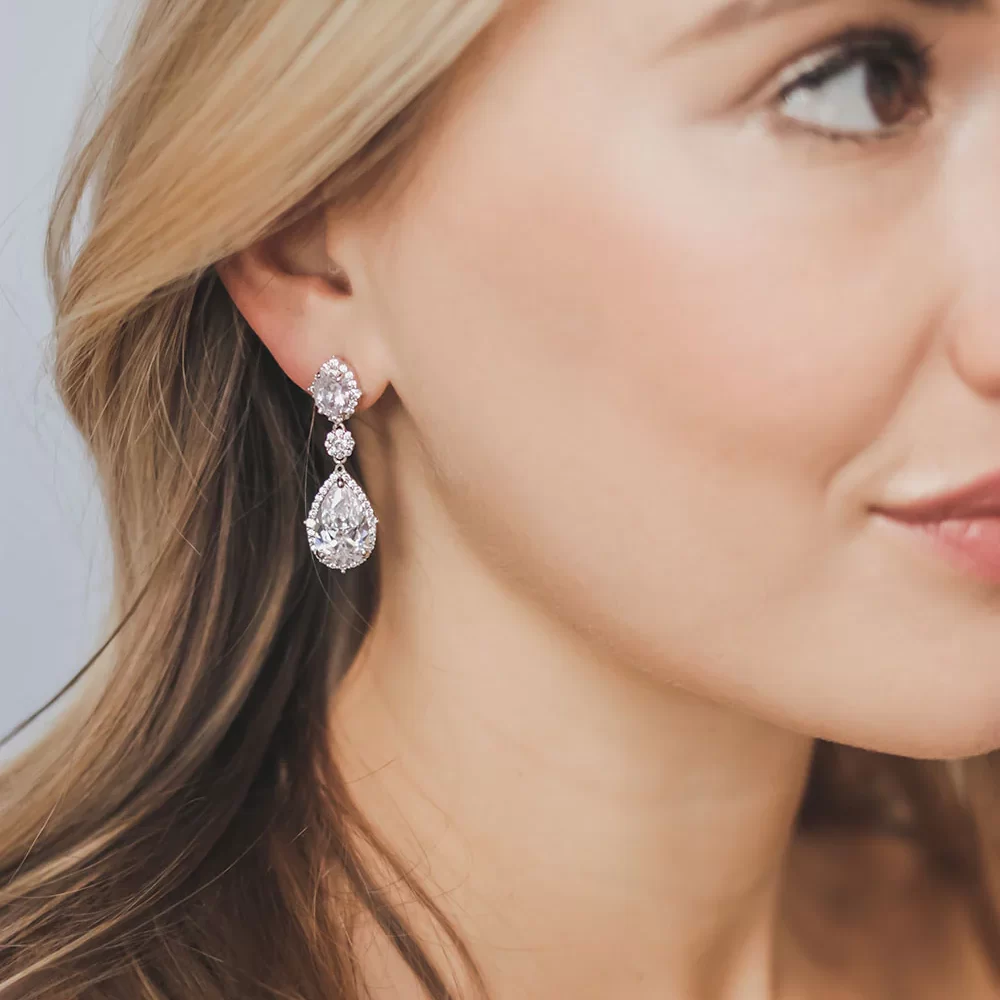 ''Niovi'' σκουλαρίκια με αριστοκρατικό σχεδιασμό! Μεσαίου μήκους, επιχρυσωμένα με ζιργκόν ανώτερης ποιότητας! - Image 2