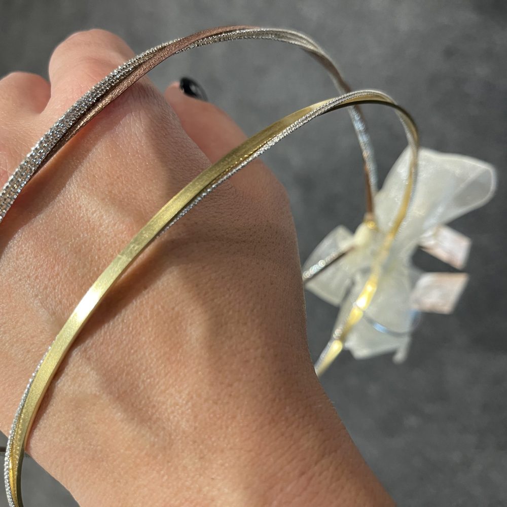 “Magnetic” πανέμορφα στέφανα. Χειροποίητα δίχρωμα, σε minimal γραμμή , χρυσό ματ με λαμπερή διακόσμηση! - Image 9