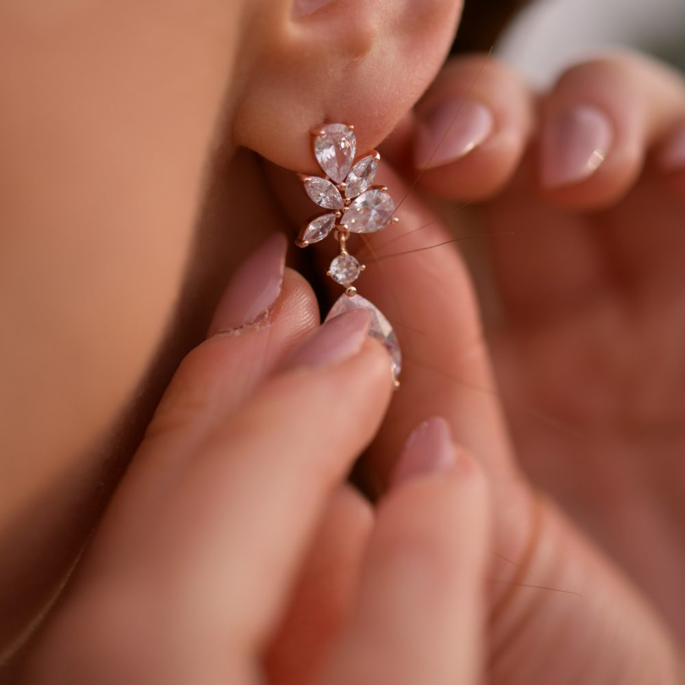 ”Nefeli” σκουλαρίκια σε ροζ χρυσό με κρύσταλλα ζιργκόν, για μοναδική λάμψη! - Image 8