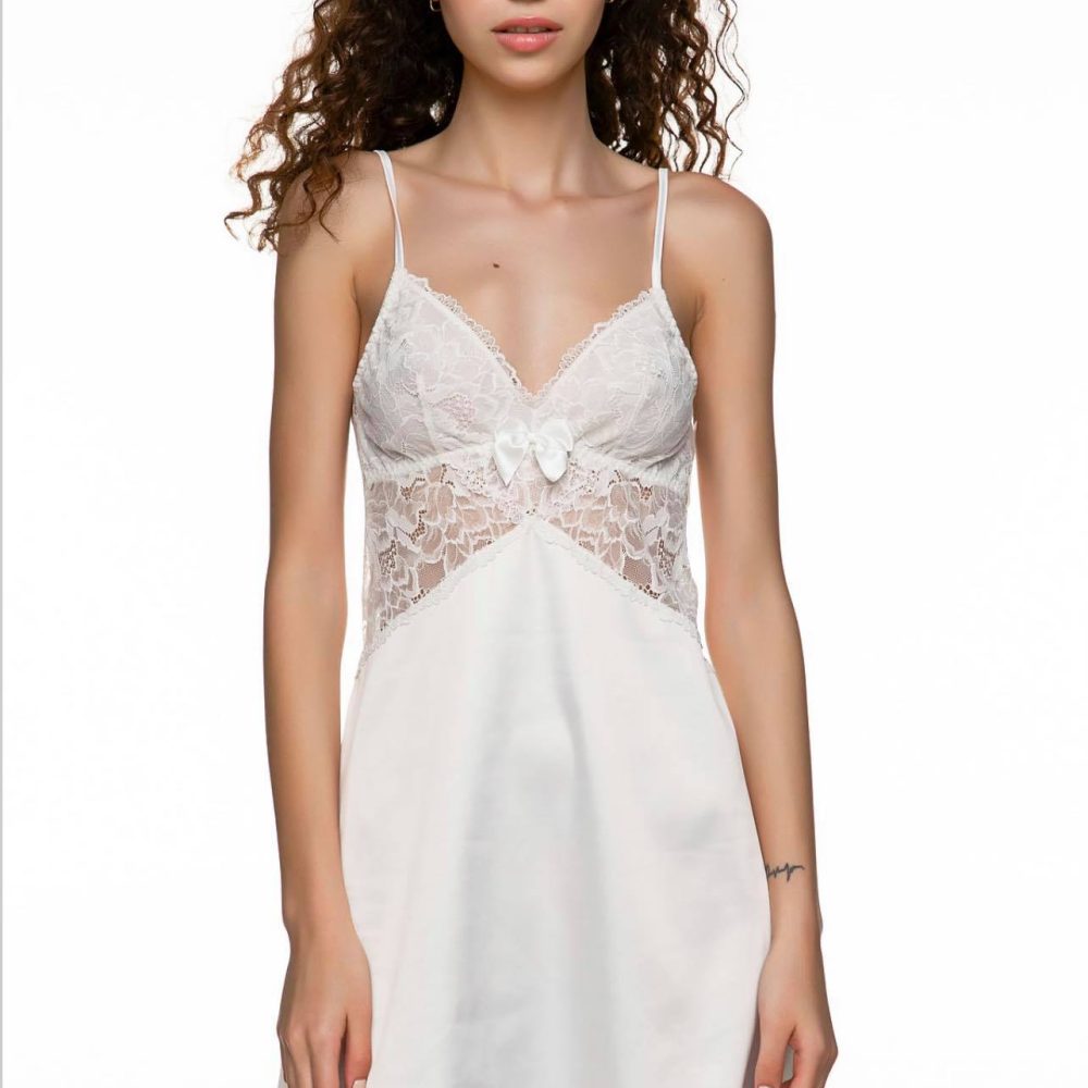Θηλυκό σατέν νυχτικάκι με ελαστική δαντέλα στο στήθος και στην πλάτη! - Image 3