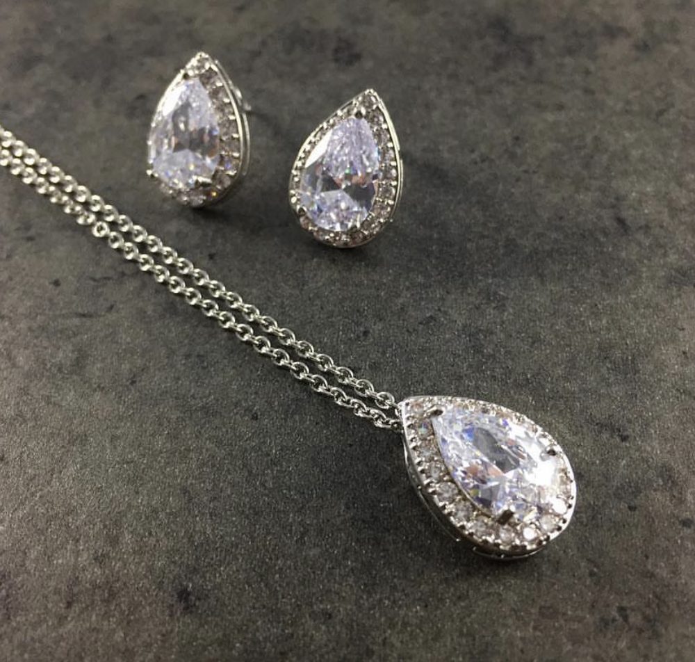 ”Tear drop Set” αποτελείται από σκουλαρίκια και το ίδιο κολιέ του ! - Image 3