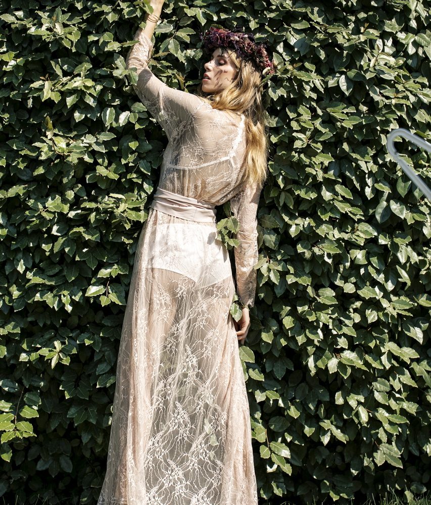 Classy Nude - Image 2