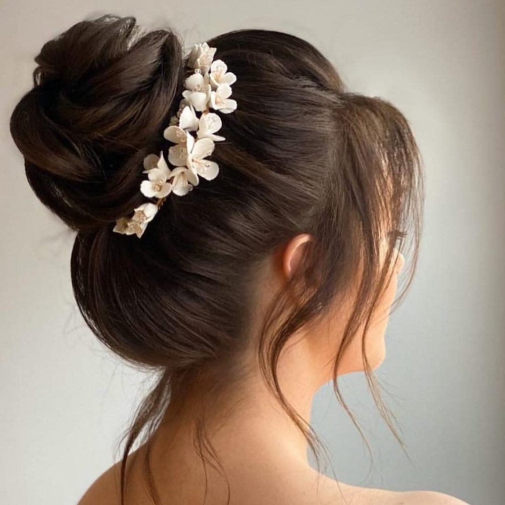 ''Irida'' χειροποίητο νυφικό χτενάκι με λευκά λουλούδια και κρυσταλλάκια! - Image 5