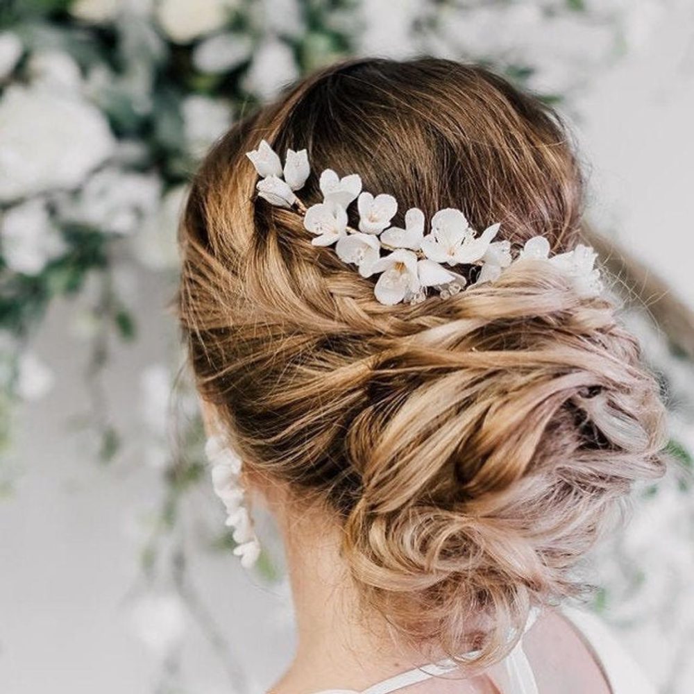 ''Irida'' χειροποίητο νυφικό χτενάκι με λευκά λουλούδια και κρυσταλλάκια! - Image 7