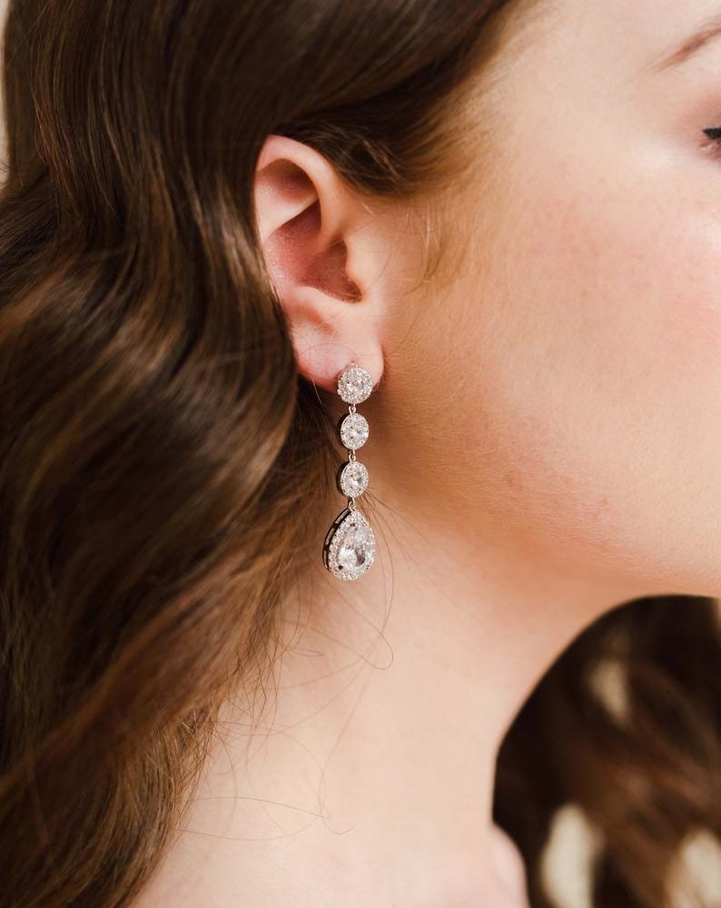 ''Joy'' σκουλαρίκια εξαιρετικής ποιότητας , με ζιργκόν κρύσταλλα που θα χαρίσουν λάμψη σε όποια εμφάνιση τα επιλέξετε! - Image 3