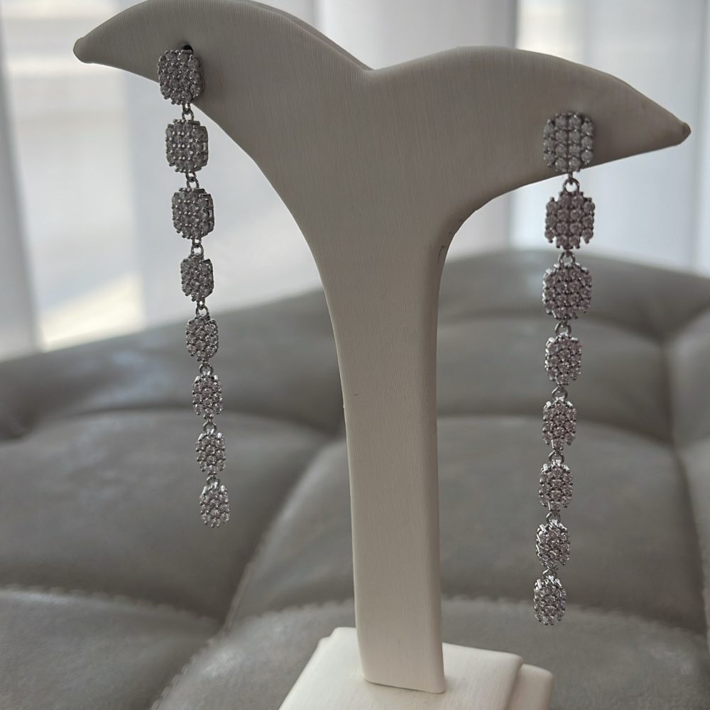 “Long & sophisticated” σκουλαρίκια από την συλλογή μας με ασήμι 925. Και γνήσια κρύσταλλα ζιργκόν! - Image 4