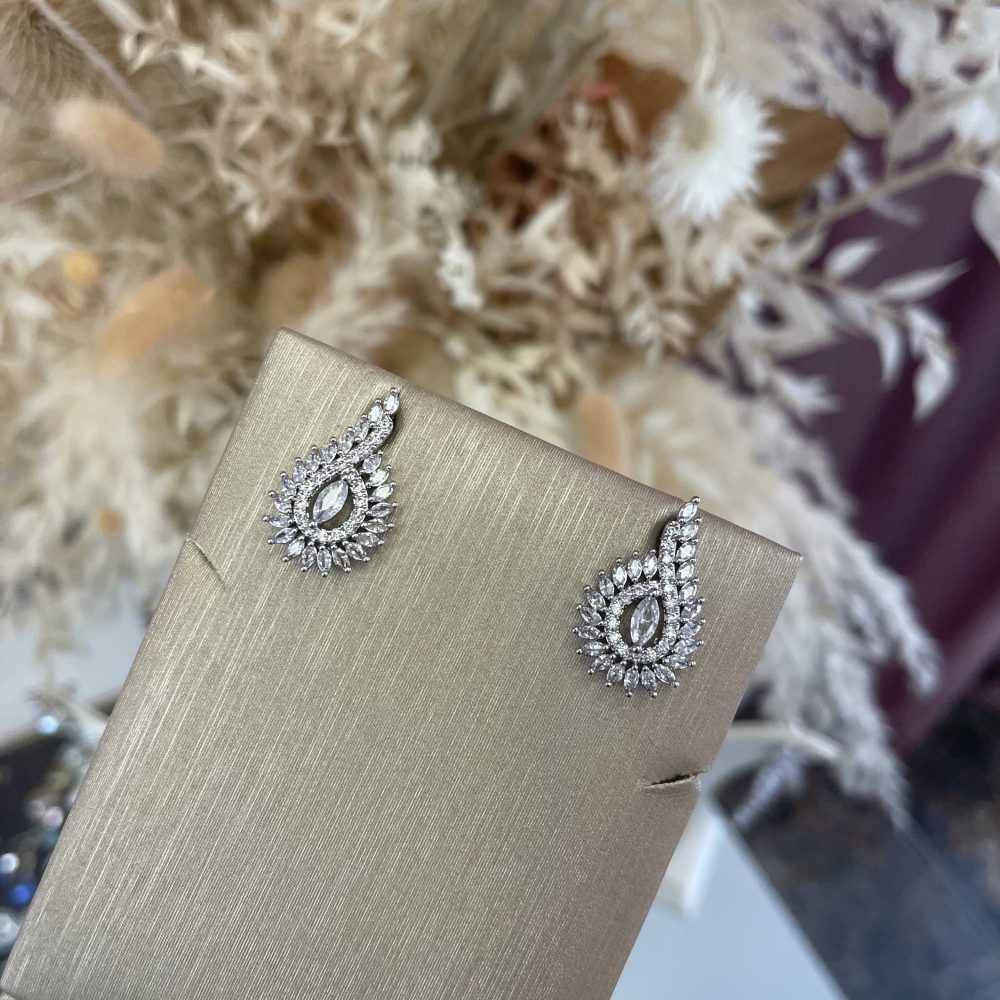 «Tigers» μικρά faux bijou σκουλαρίκια σε ενδιαφέρον σχεδιασμό ! - Image 2