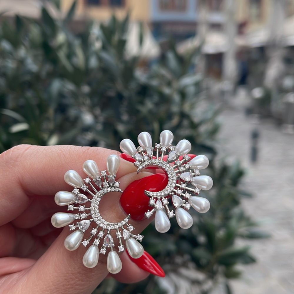 “Anemoni” εκκεντρικά σκουλαρίκια , επιπλατινομένα με λαμπερά ζιργκον & περλες!