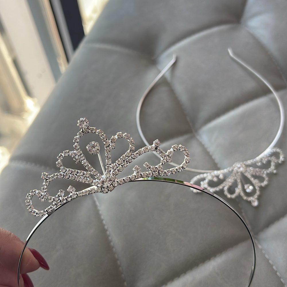 Εύκαμπτη παιδική στέκα , με πλάγια κορωνίτσα! Ιδανική για βάπτιση & παρανυφάκια!! - Image 2