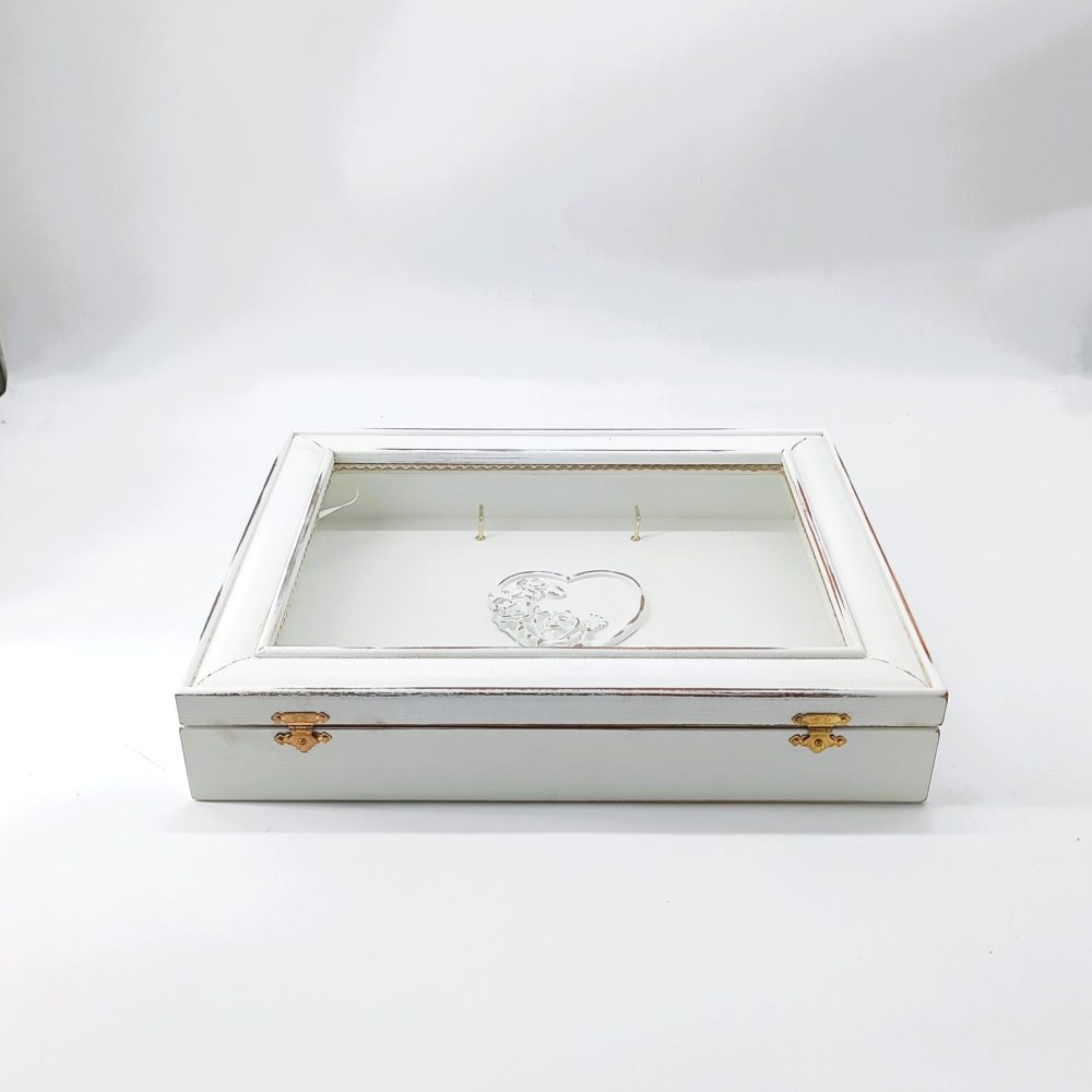 Ξύλινη στεφανοθήκη λευκή με ξυλόγλυπτη καρδιά! - Image 5