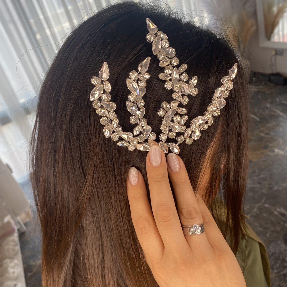 “De Lune” ένα λαμπερό χτενάκι , με ιδανικό σχέδιο για να τόοθετηθεί στο πλάι του χτενίσματος! - Image 3