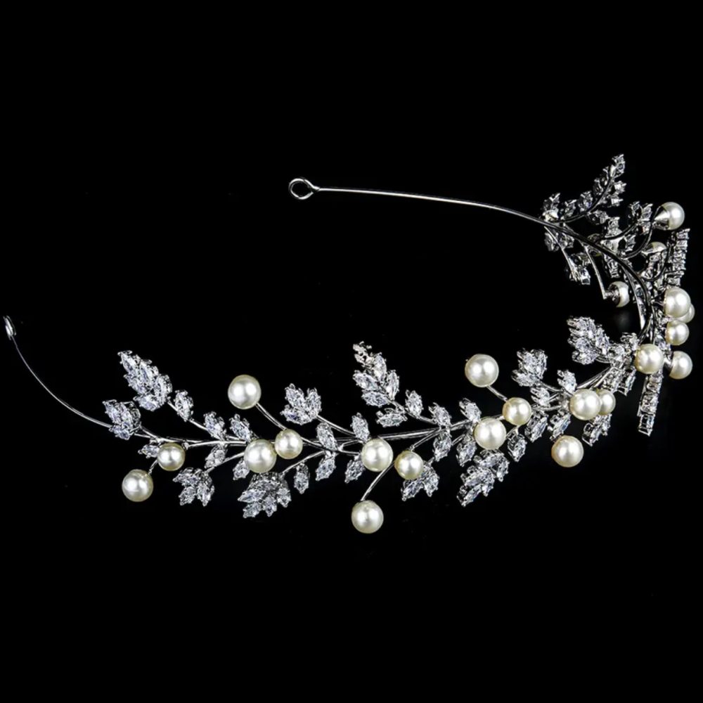 “Justin” ρομαντική στέκα με εξαιρετικής ποιότητας , υπέρλαμπρα ζιργκόν & πέρλες! - Image 4