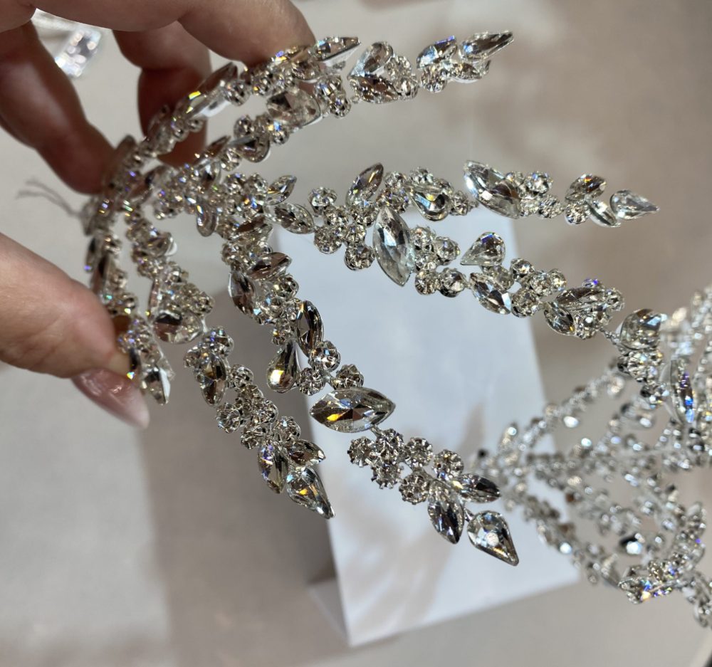 “Bella Dona” λαμπερό headpiece στολισμένο με διάφανα κρύσταλλα! - Image 4