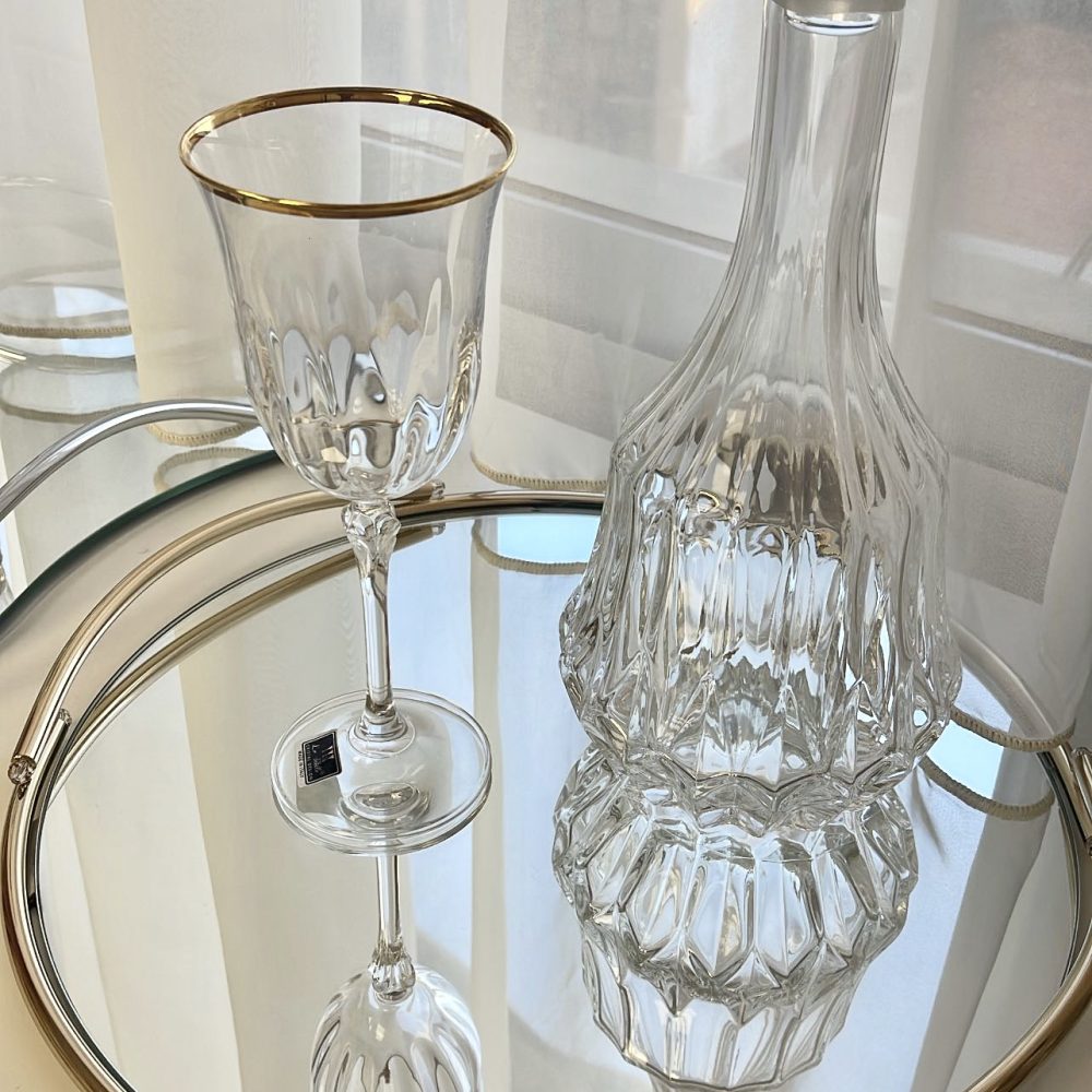 Luxury εντυπωσιακό σετ κρασιού, με χρυσές λεπτομέρειες , κορυφαίας ποιότητας!