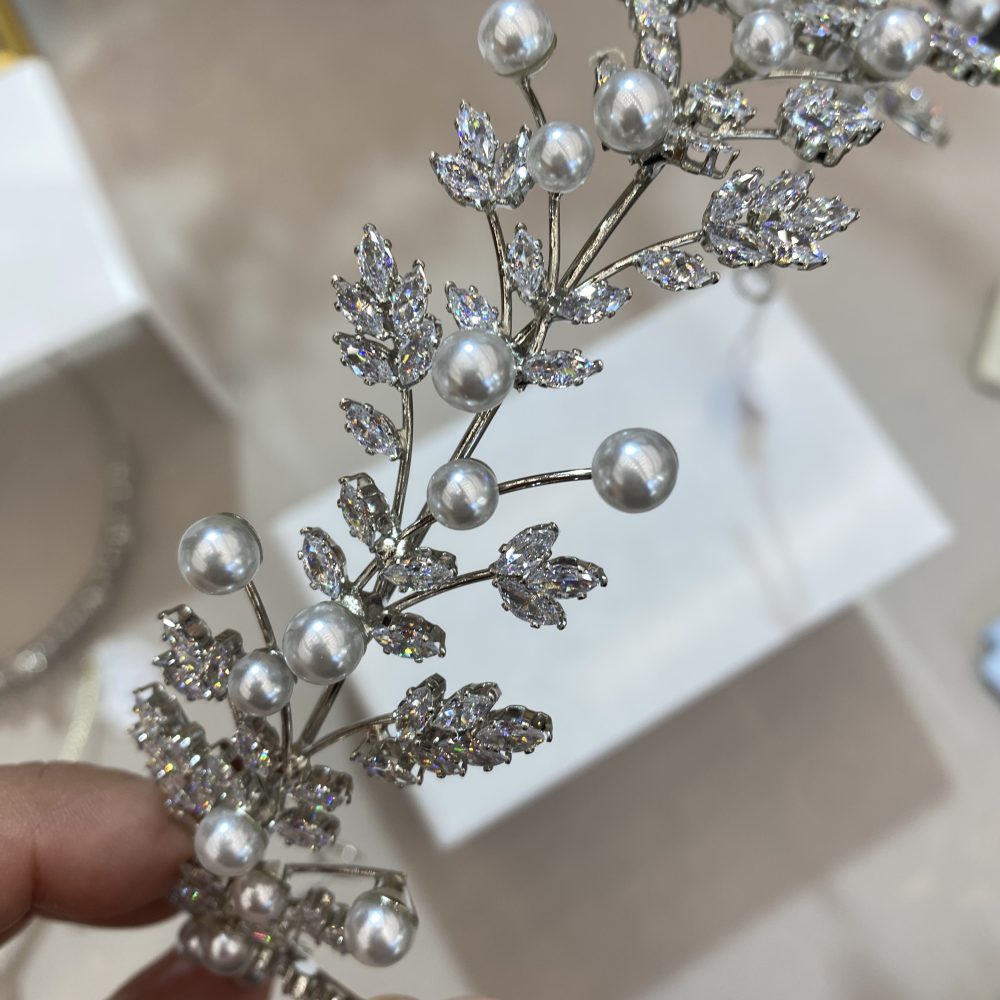 “Justin” ρομαντική στέκα με εξαιρετικής ποιότητας , υπέρλαμπρα ζιργκόν & πέρλες! - Image 7