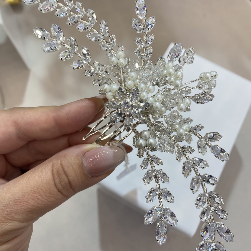 “Martins” πανέμορφο χτενάκι, ιδανικό να στολίζει το πίσω μέρος του χτενίσματος! - Image 2