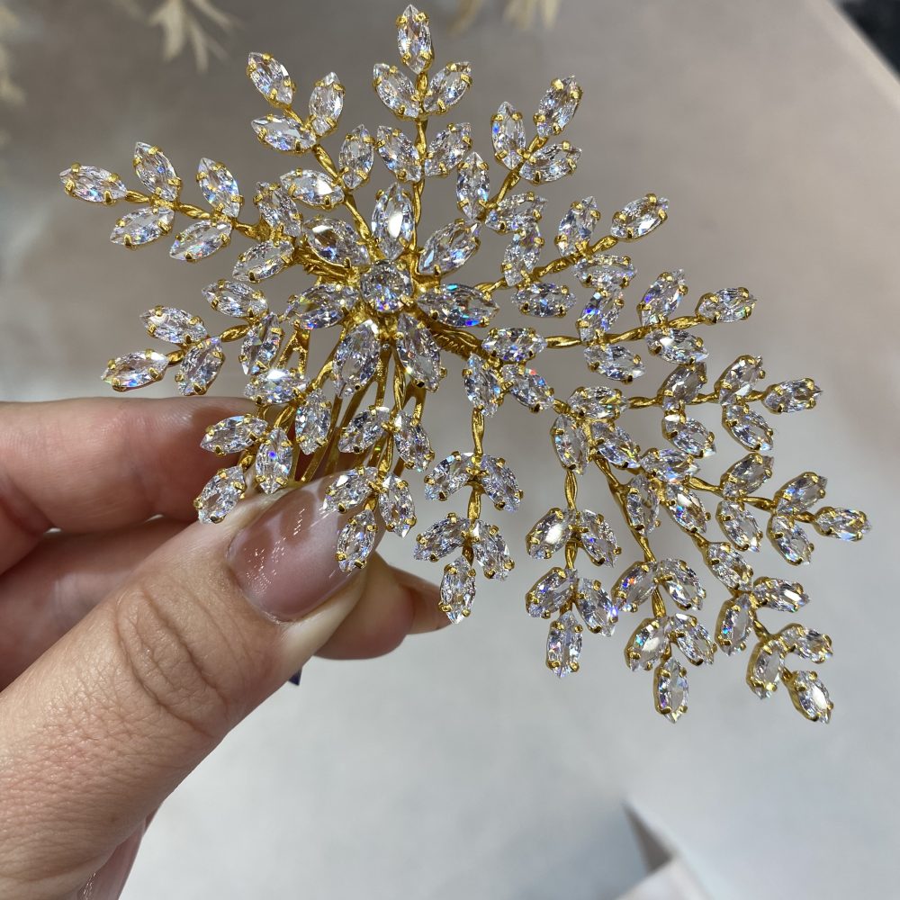 “Pinelopi” πανέμορφο λαμπερό χτενάκι σε χρυσό με γνήσια ζιργκόν! Ιδανικό για πιάσιμο στο πλάι! - Image 3