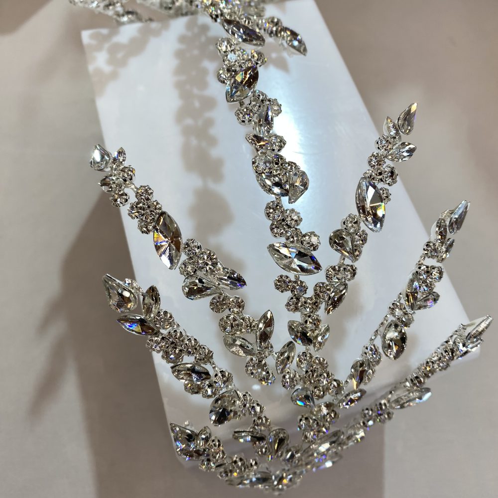 “Bella Dona” λαμπερό headpiece στολισμένο με διάφανα κρύσταλλα! - Image 6