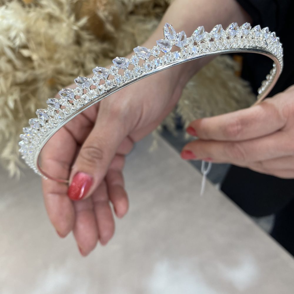 «Perfect Tiara» πανέμορφη περιμετρική τιάρα! Με γεμάτη λάμψη & διακριτικό μέγεθος! - Image 2
