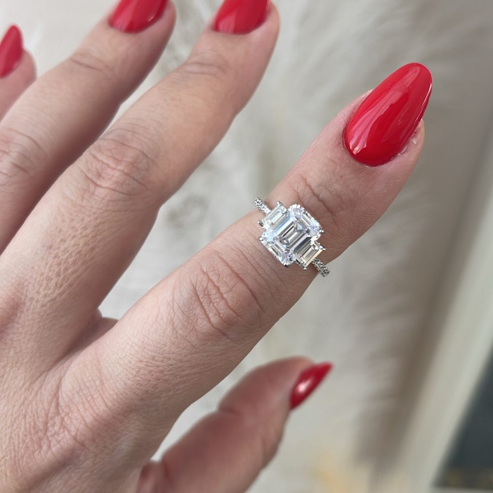 Μονόπετρο δαχτυλίδι με υπέροχη γεωμετρία στην κοπή! Ασήμι •925 με ζιργκόν 5Α!! - Image 3