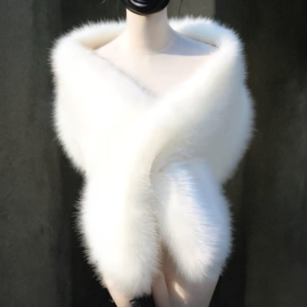 Απαλό νυφικό ετόλ από ιβουάρ συνθετική γούνα!