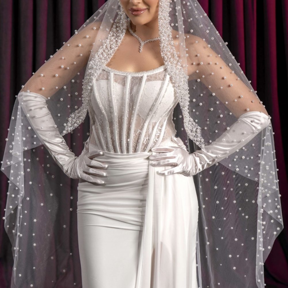 Νυφικό πέπλο απόλυτα εντυπωσιακό, εξολοκλήρου στολισμένο στο χέρι με πέρλες! Ιδανικό για όσες επιθυμούν εντυπωσιακό look με λεπτομέρεια στις πέρλες! - Image 2