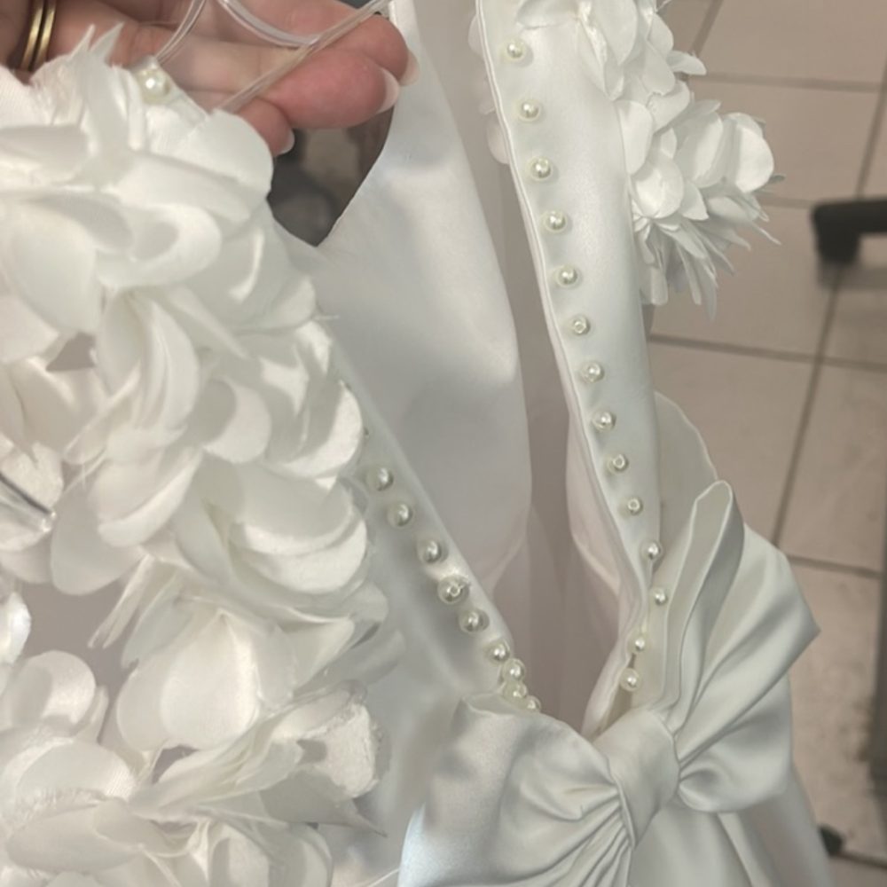 Πανέμορφο φόρεμα για παρανυφάκια! Φτιαγμένο στο χέρι & στολισμένο με ανθάκια και περλίτσες! - Image 2