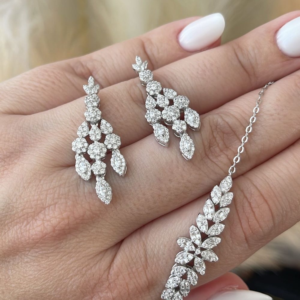 “Soraya” εντυπωσιακό σετ σκουλαρίκια & βραχιόλι από επιπλατινωμένο ασήμι 925° με ζιργκόν!