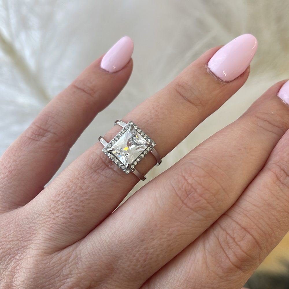 Δαχτυλίδι με βάση ατσάλι & κεντρική πέτρα Swarovski! - Image 2